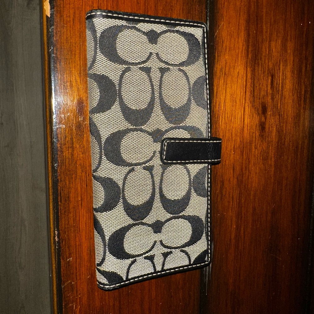 *Authentic* Grey and Black coach wallet